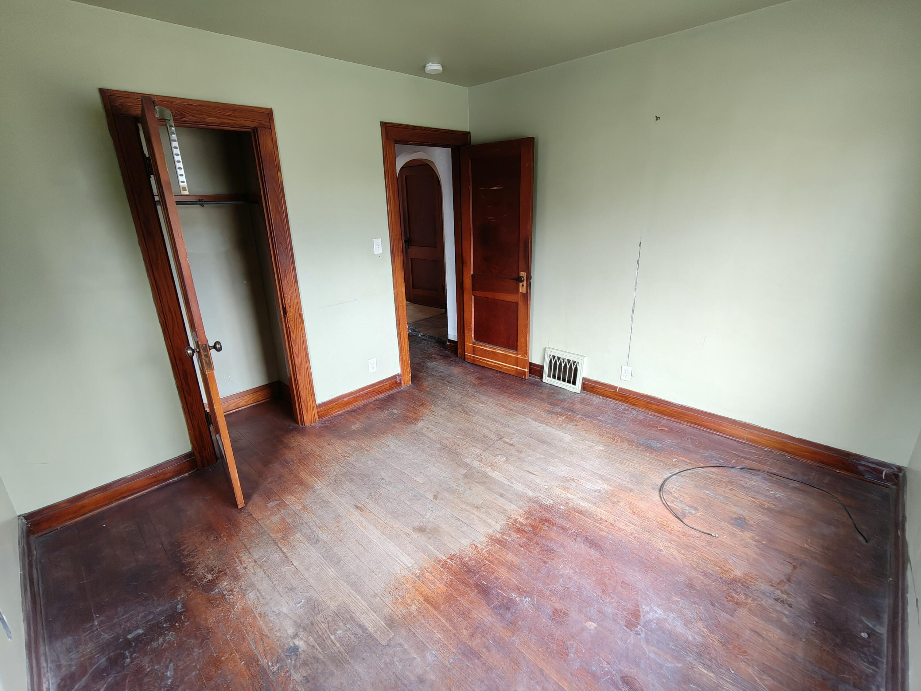 1567 Rutledge Street Gary, IN 46404 - Photo 7 of 27 3000x2250