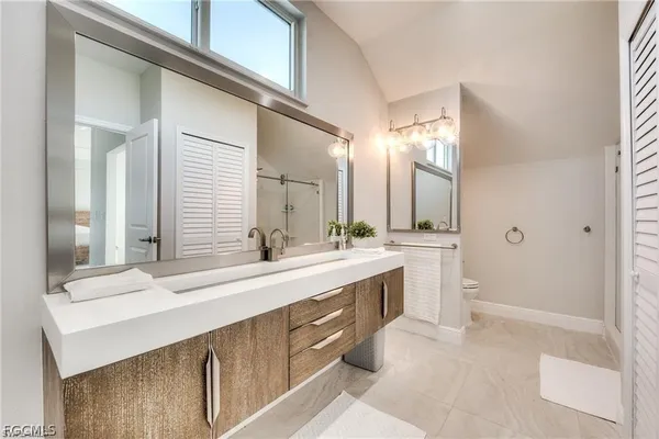 $825,000 | 785 Rabbit Road, Sanibel, FL 33957