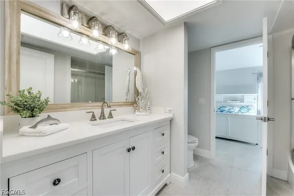 $825,000 | 785 Rabbit Road, Sanibel, FL 33957