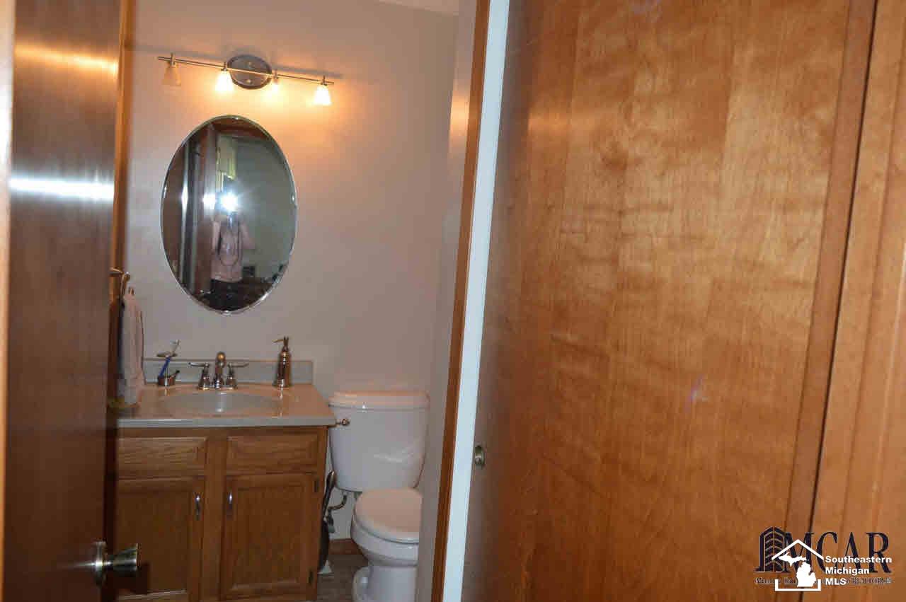 7311 Danforth Road Temperance, MI 48182 - Photo 12 of 16 Master Bath