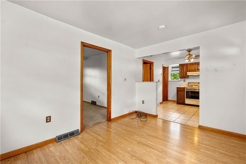 1511 Ridge Street Coraopolis, PA 15108 - Photo 7 of 32 Gallery Image 7