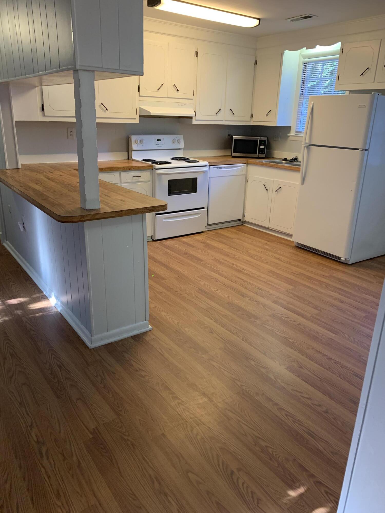 1550 Orange Grove Road Charleston, SC 29407 - Photo 5 of 14 Sabrena Simon - 4