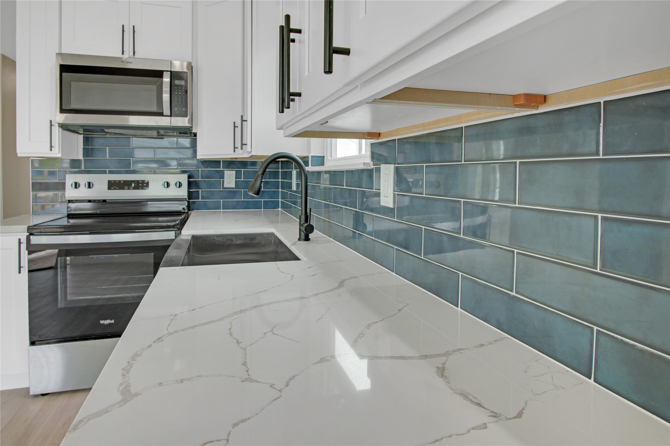 835 22nd Street San Leon, TX 77539 - Photo 9 of 39