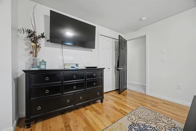 $540,000 | 42 Kendall Pond Road, Derry, NH 03038