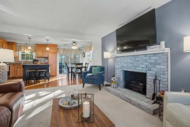 $540,000 | 42 Kendall Pond Road, Derry, NH 03038