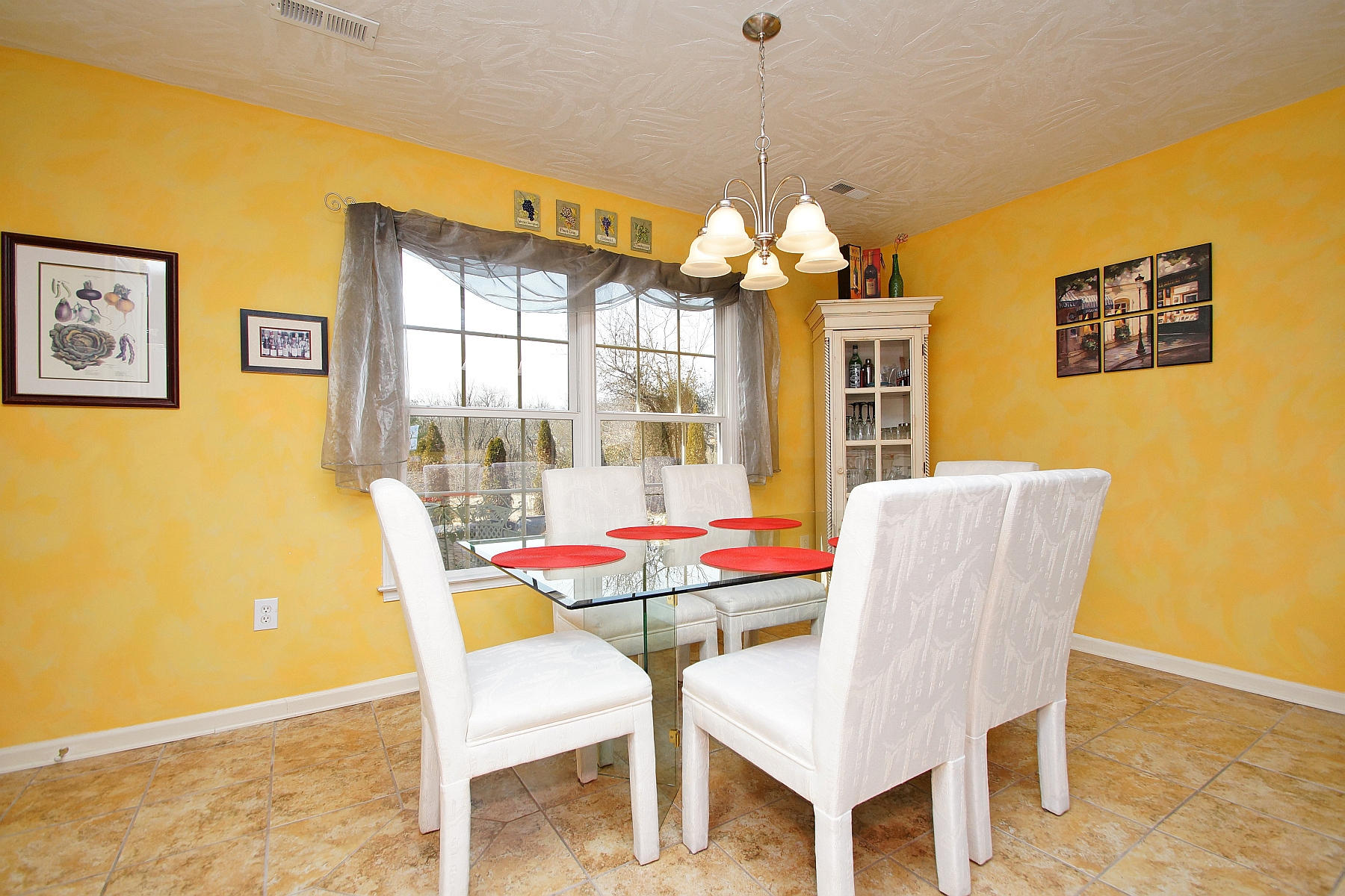 3823 Sioux Ridge Road Northwest Roanoke, VA 24017 - Photo 11 of 46 DSC03804