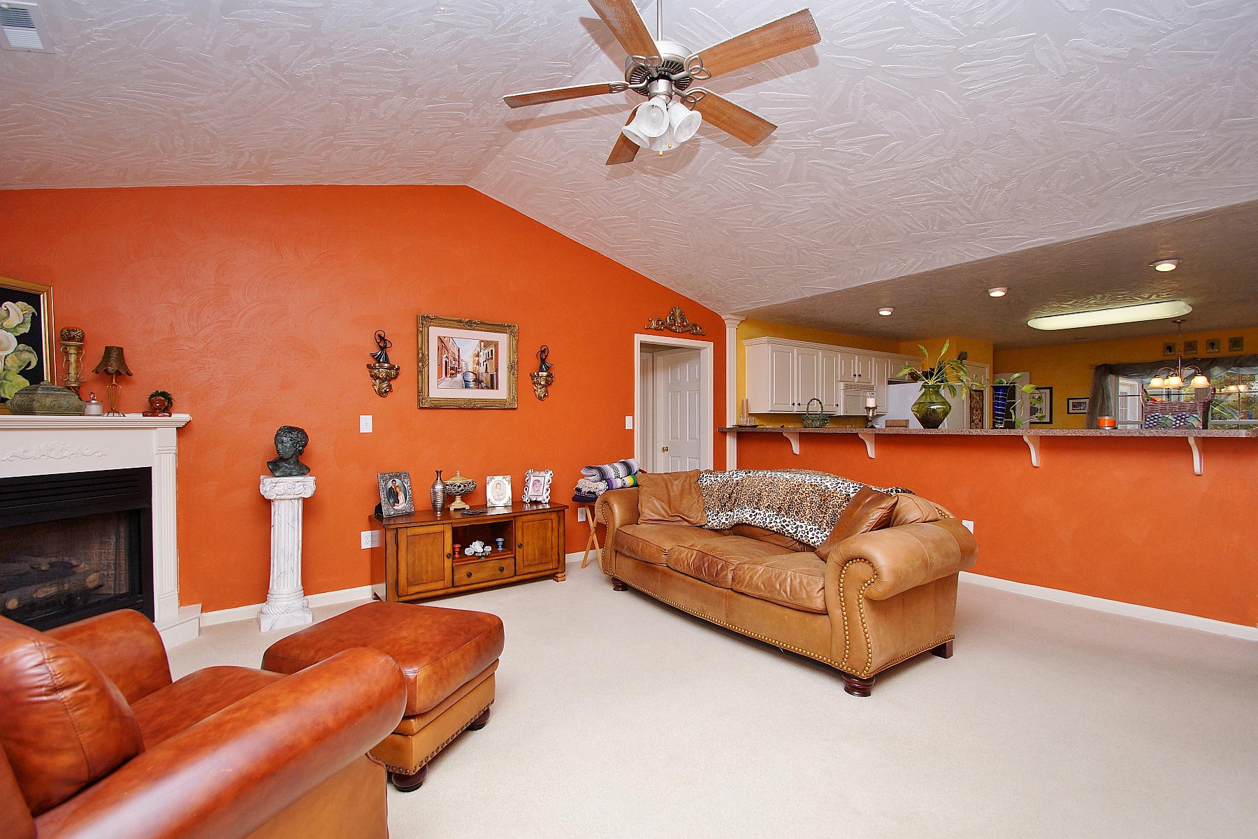 3823 Sioux Ridge Road Northwest Roanoke, VA 24017 - Photo 5 of 46 DSC03788