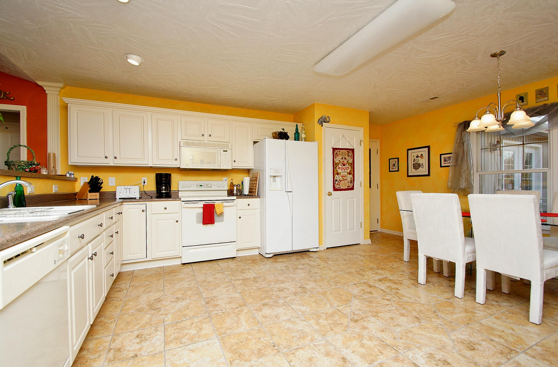 3823 Sioux Ridge Road Northwest Roanoke, VA 24017 - Photo 8 of 46 DSC03795