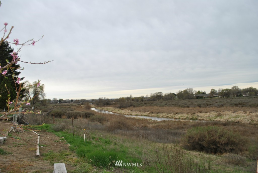 4680 Rd K Northeast, Unit 2 Moses Lake, WA 98837 - Photo 14 of 15 Gallery Image 14