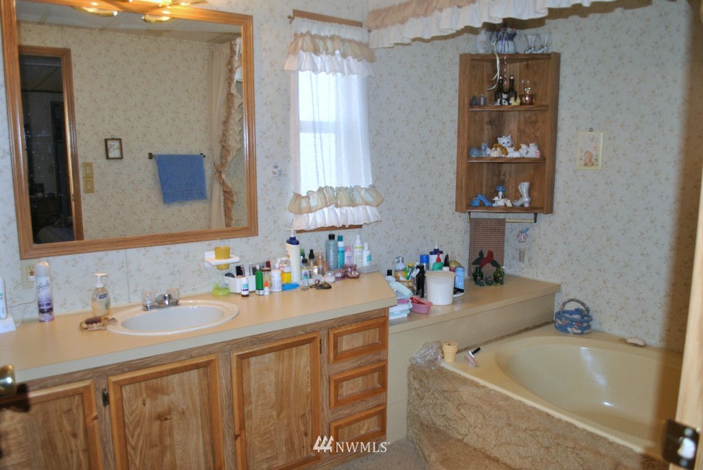 4680 Rd K Northeast, Unit 2 Moses Lake, WA 98837 - Photo 9 of 15 Gallery Image 9