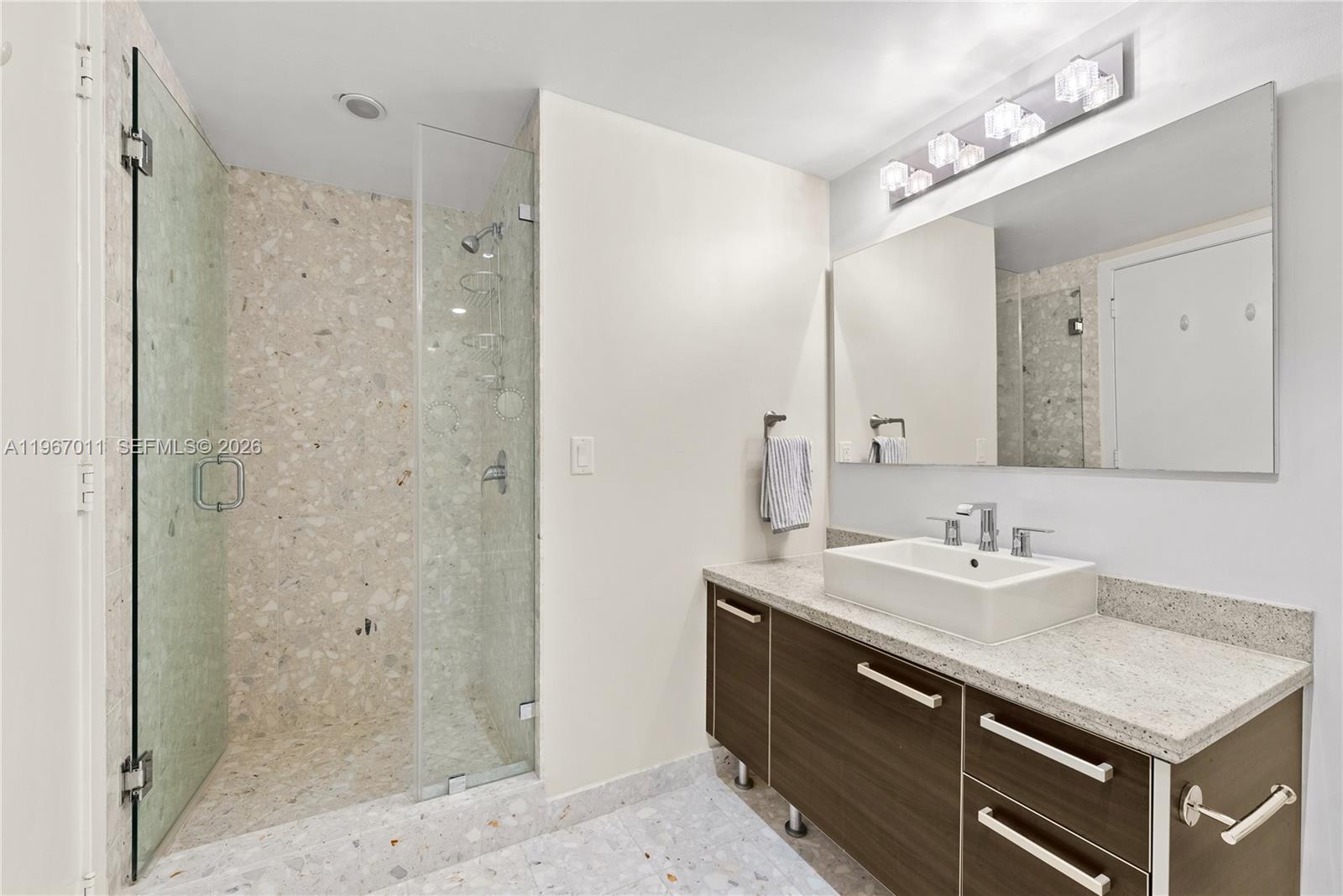 185 Southwest 7th Street, Unit 2611 Miami, FL 33130 - Photo 17 of 33