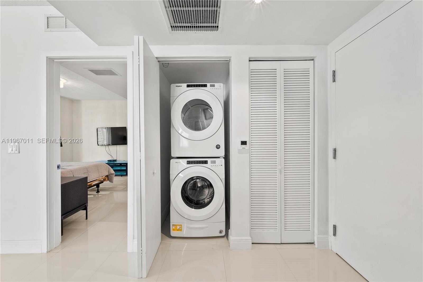 185 Southwest 7th Street, Unit 2611 Miami, FL 33130 - Photo 19 of 33