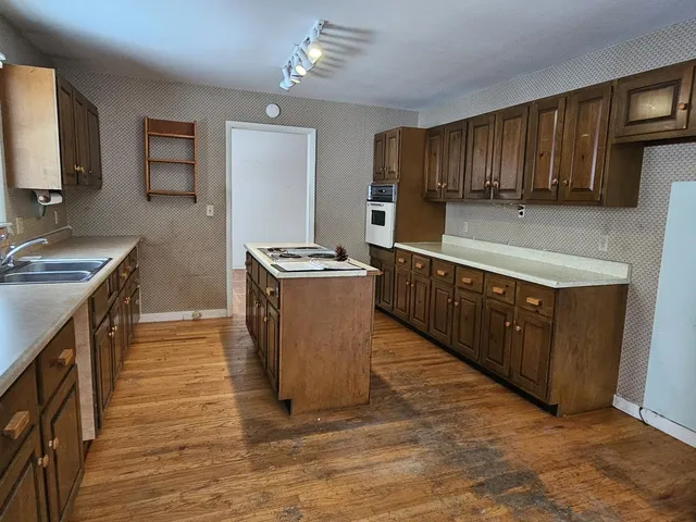 $499,000 | 5272 Spear Street, Shelburne, VT 05482