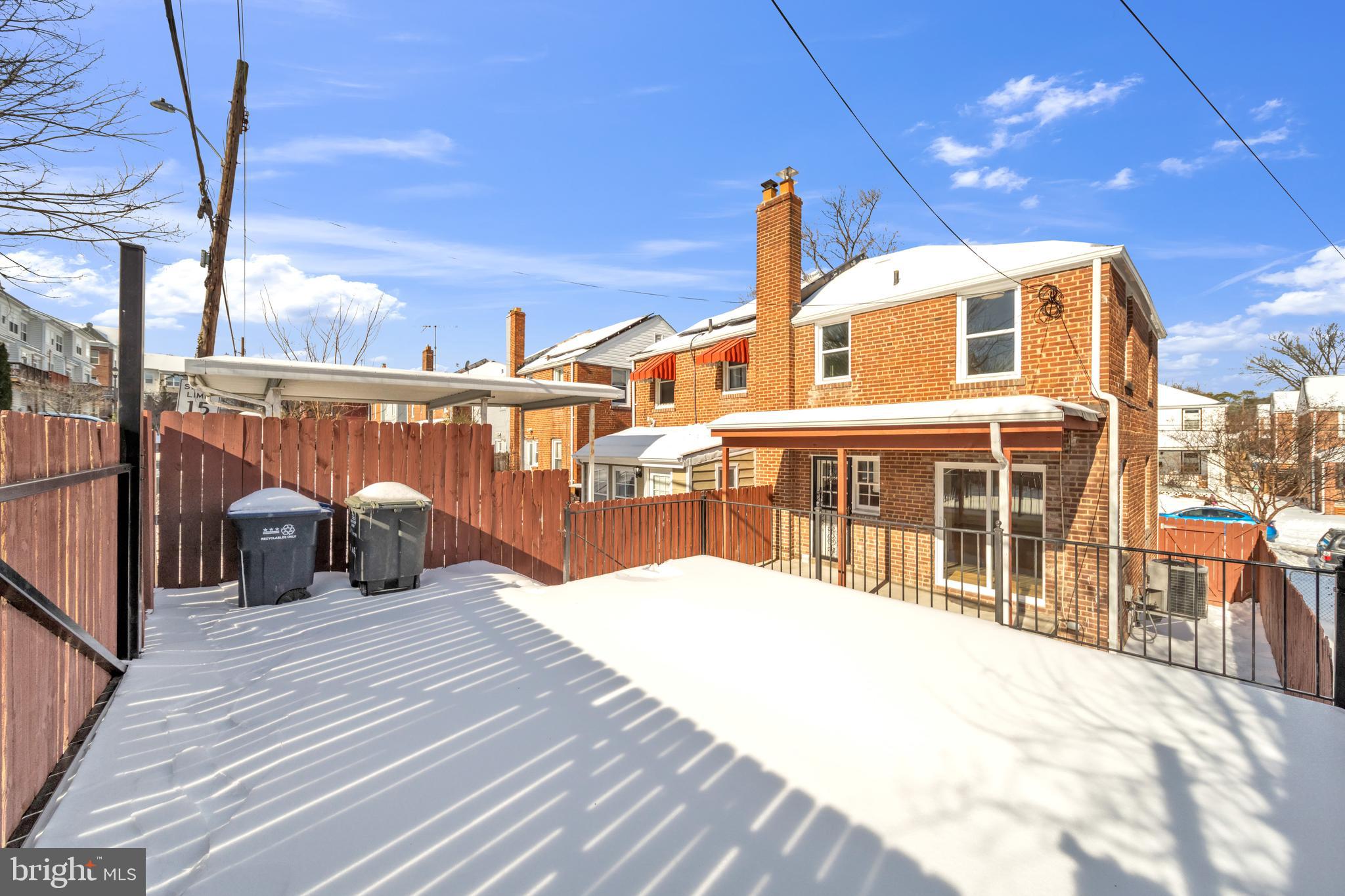 647 Emerson Street Northeast Washington, DC 20017 - Photo 22 of 27