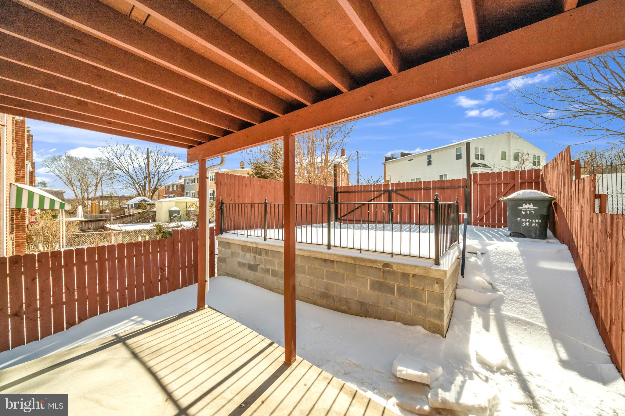 647 Emerson Street Northeast Washington, DC 20017 - Photo 23 of 27