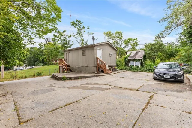 $180,000 | 2935 Holly Street, Kansas City, MO 64108