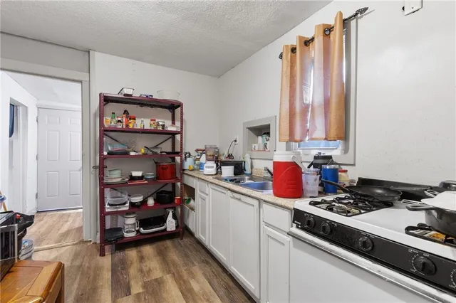 $180,000 | 2935 Holly Street, Kansas City, MO 64108