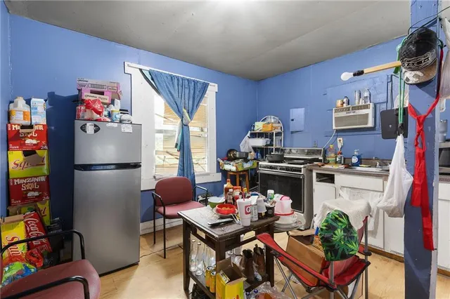 $180,000 | 2935 Holly Street, Kansas City, MO 64108