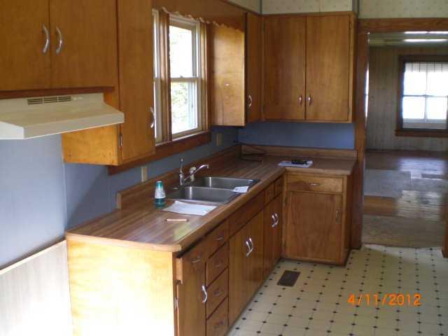 715 Front Street Washington, IN 47501 - Photo 5 of 6 Gallery Image 5
