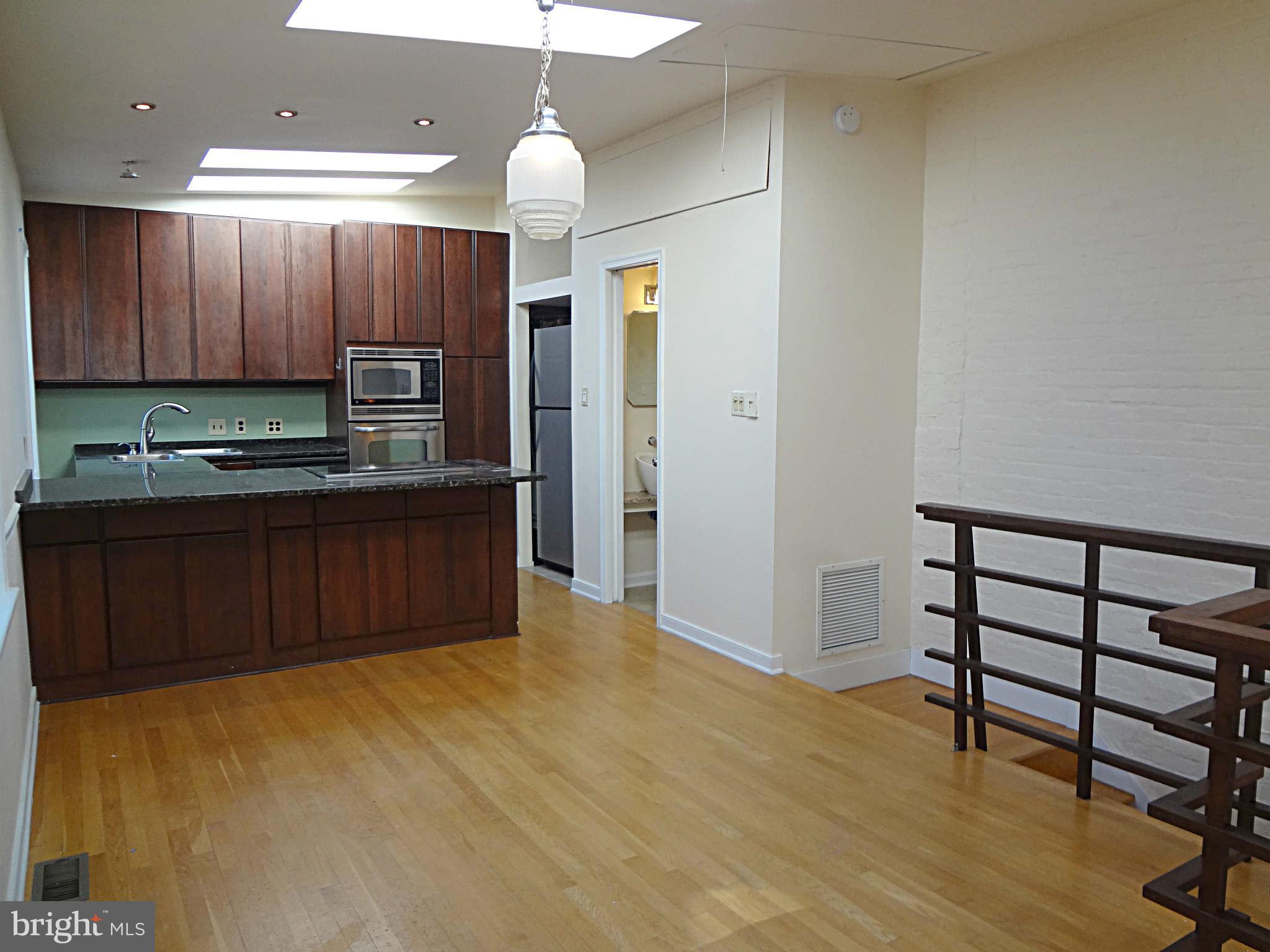 3 Library Court Southeast Washington, DC 20003 - Photo 11 of 29 Dining Room