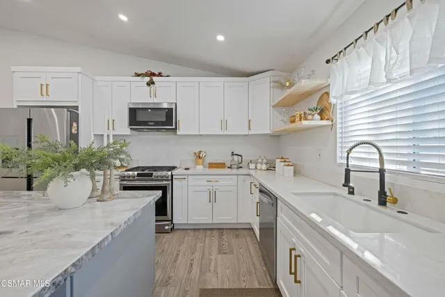 $749,000 | 18712 Vicci Street, Canyon Country, CA 91351