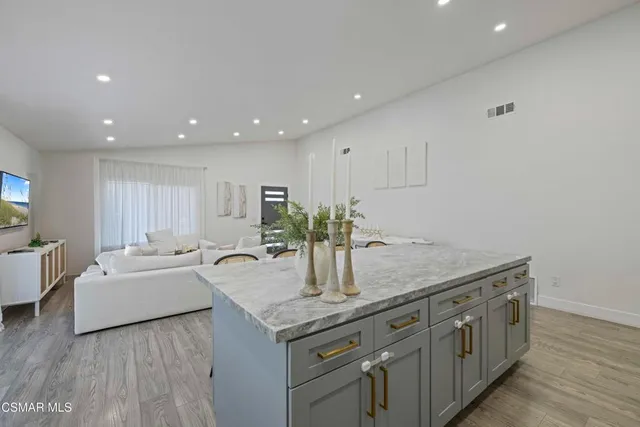 $749,000 | 18712 Vicci Street, Canyon Country, CA 91351