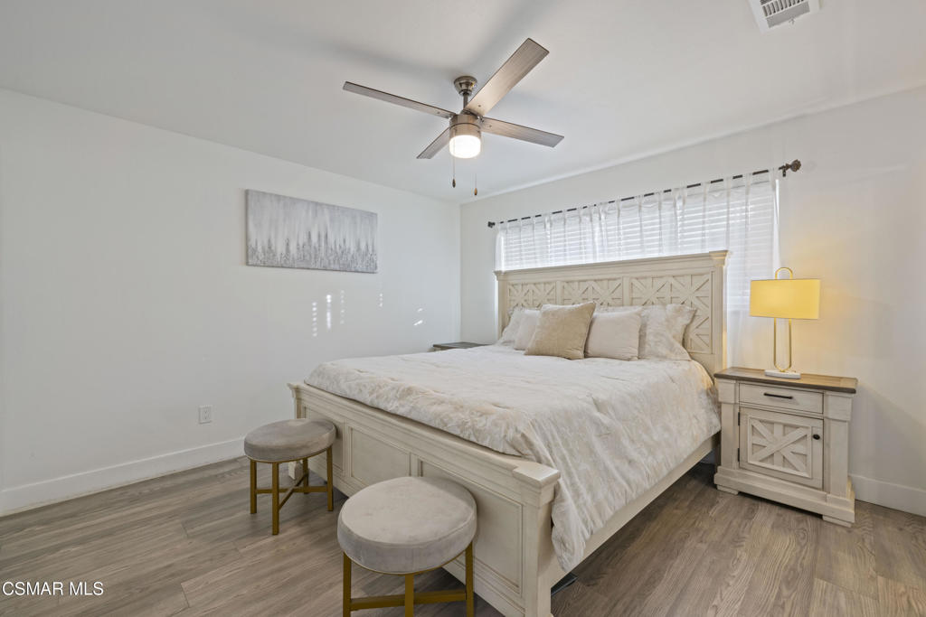 18712 Vicci Street Canyon Country, CA 91351 - Photo 14 of 38