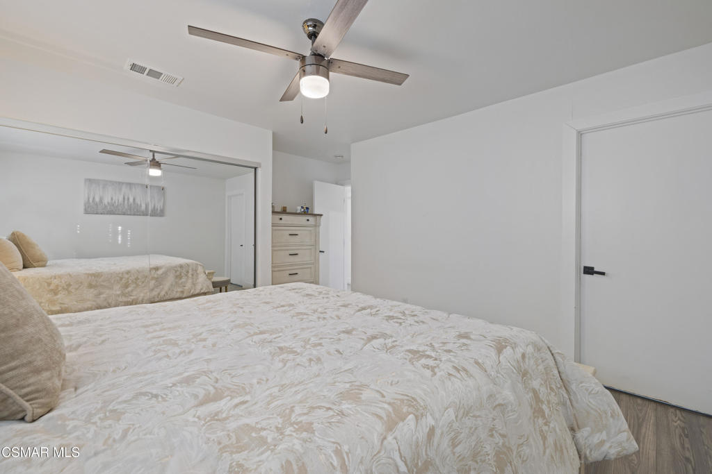 18712 Vicci Street Canyon Country, CA 91351 - Photo 15 of 38