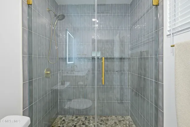 $749,000 | 18712 Vicci Street, Canyon Country, CA 91351