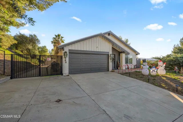 $749,000 | 18712 Vicci Street, Canyon Country, CA 91351