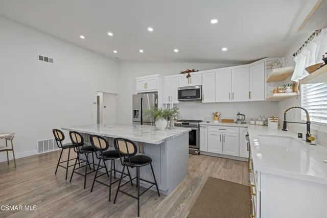 $749,000 | 18712 Vicci Street, Canyon Country, CA 91351