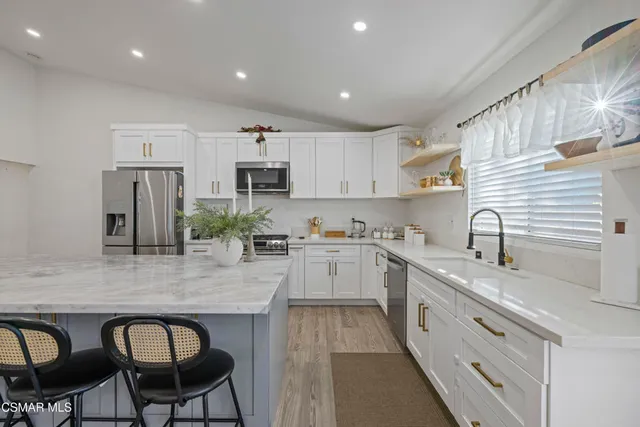 $749,000 | 18712 Vicci Street, Canyon Country, CA 91351