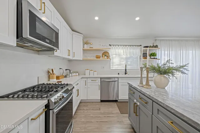 $749,000 | 18712 Vicci Street, Canyon Country, CA 91351