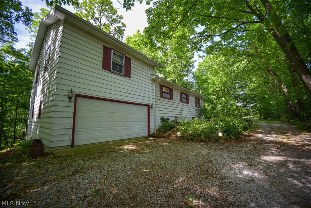 1683 Ridge Road Hinckley, OH 44233 - Photo 41 of 49