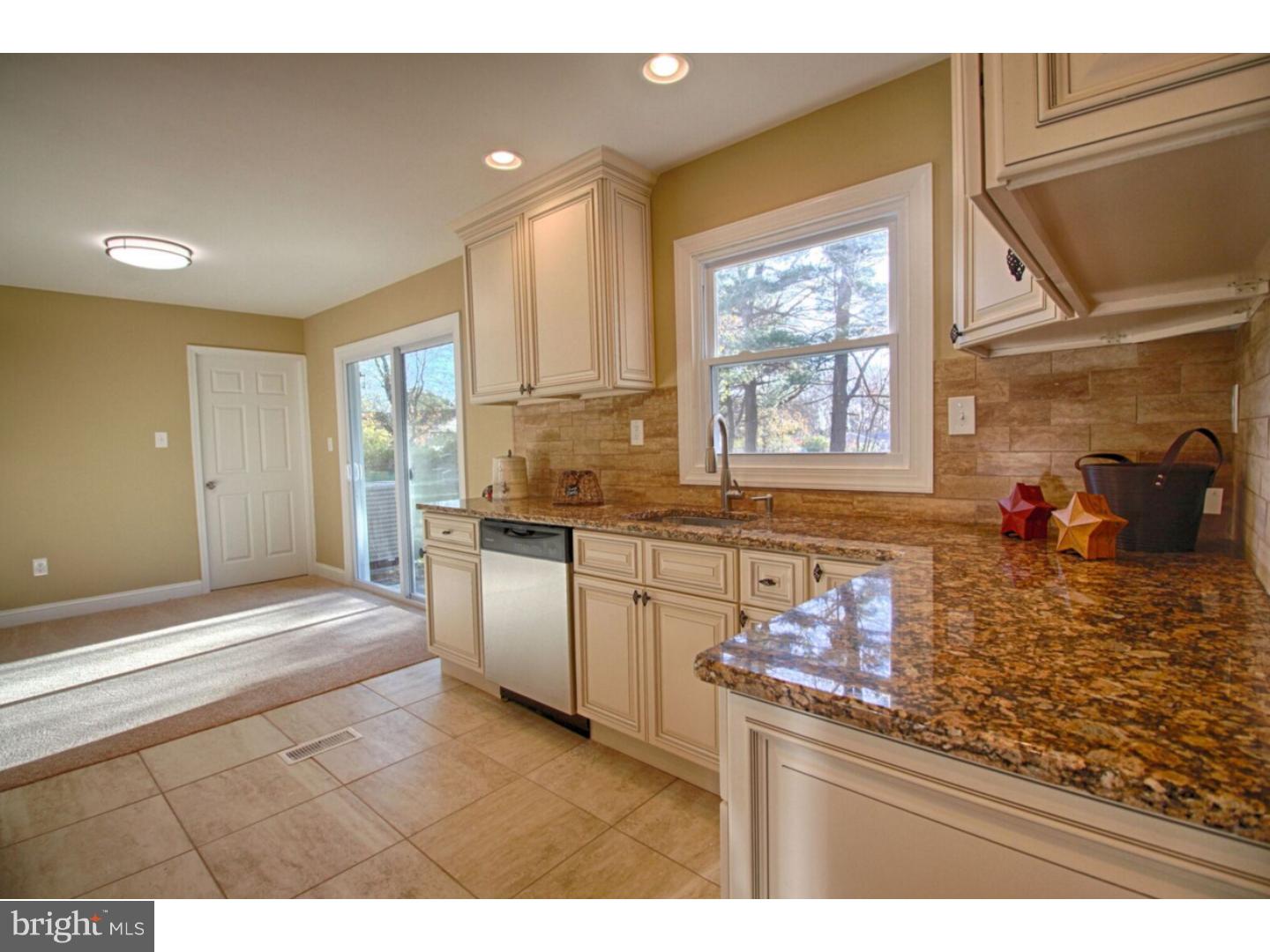 166 Country Club Road Willingboro, NJ 08046 - Photo 6 of 24