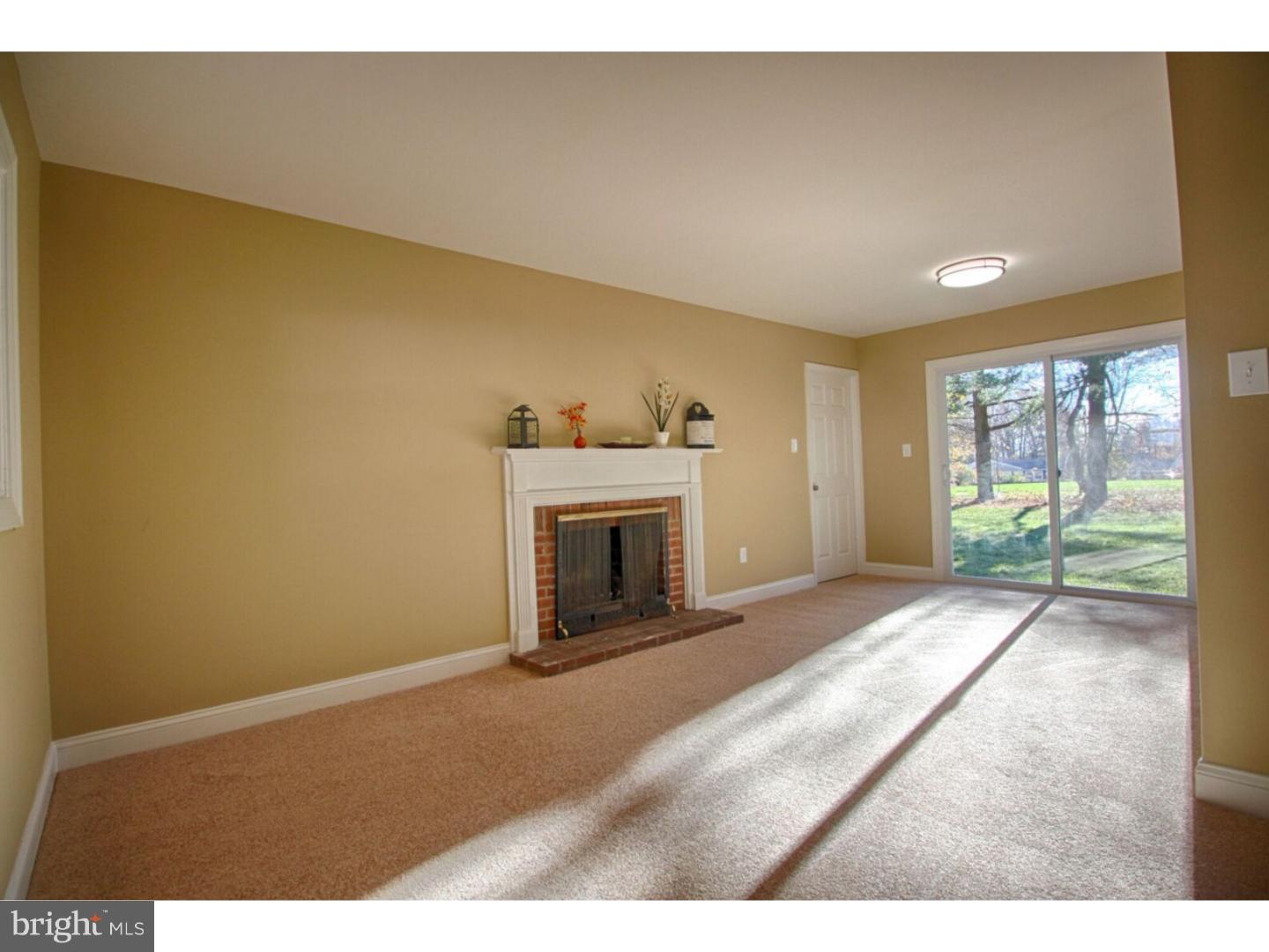 166 Country Club Road Willingboro, NJ 08046 - Photo 9 of 24