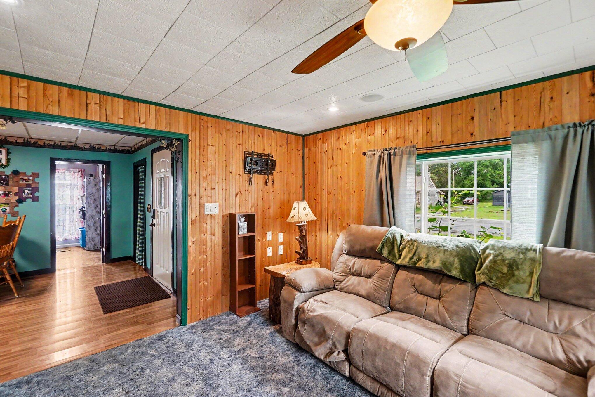 21029 11 Mile Road Reed City, MI 49677 - Photo 11 of 27 006_file_2455