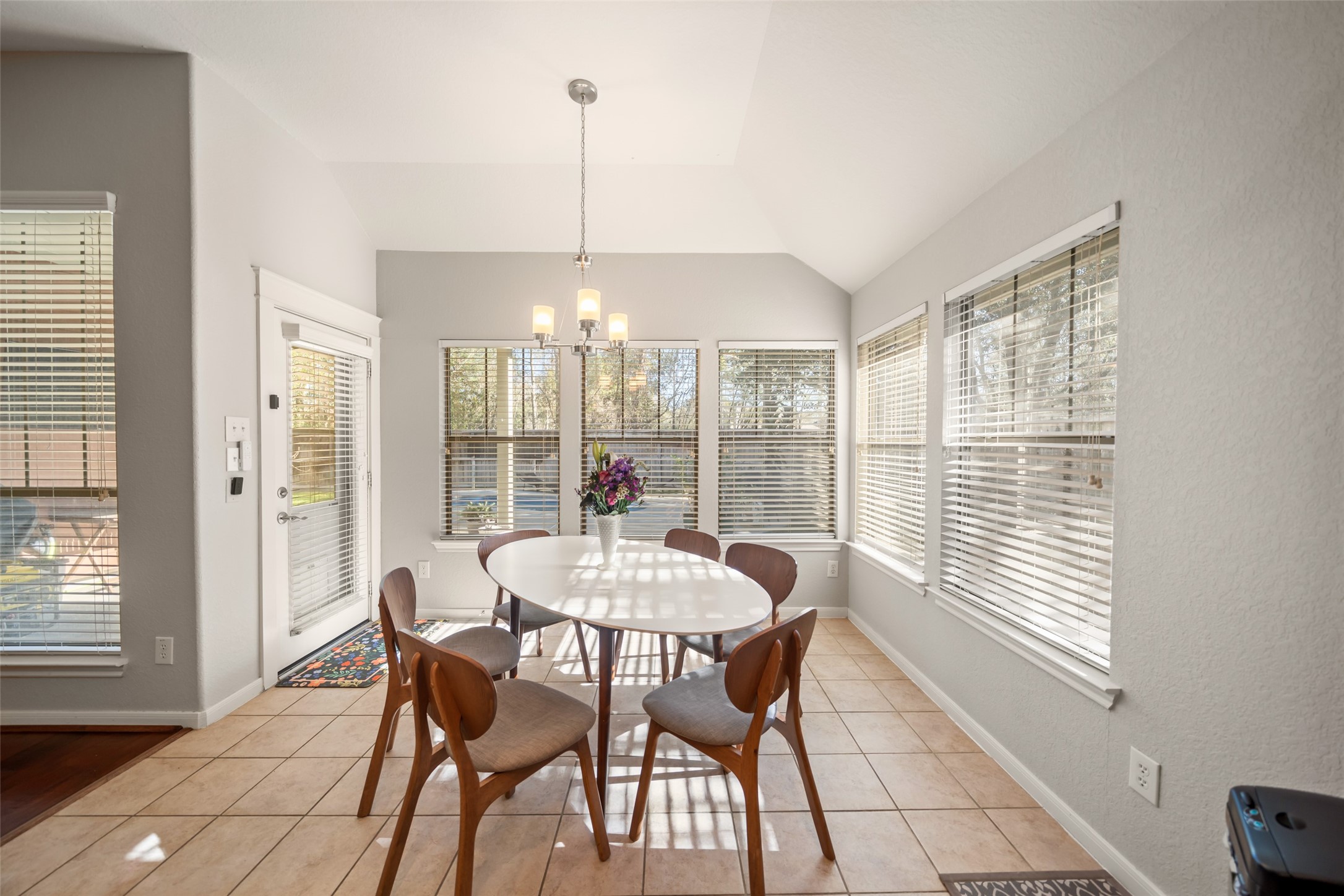 28318 Ryans Ridge Lane Spring, TX 77386 - Photo 21 of 48 a dining room with furniture and window