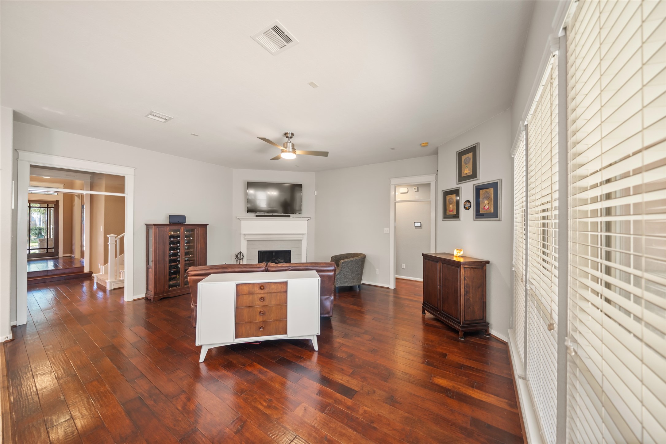 28318 Ryans Ridge Lane Spring, TX 77386 - Photo 24 of 48 a living room with furniture and wooden floor
