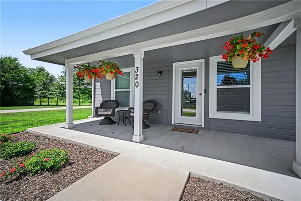 $310,000 | 320 Elm Street, Bucyrus, KS 66013