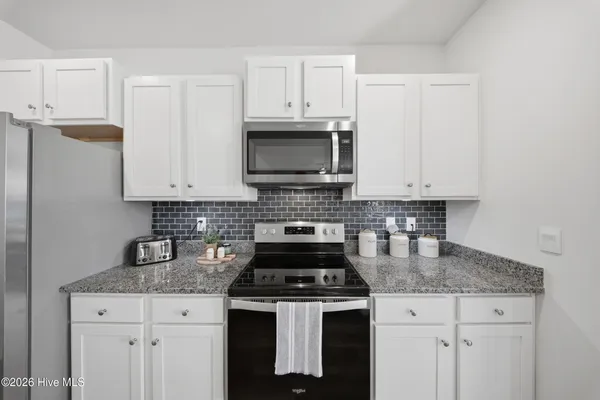 $315,000 | 1590 Lightered Knot Court, Bolivia, NC 28422