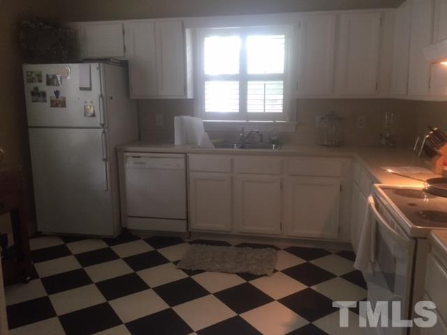 775 Weathergreen Drive Raleigh, NC 27615 - Photo 7 of 9