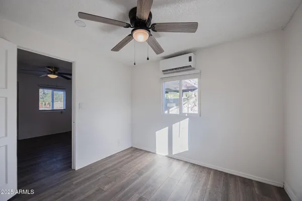 $995 | 2537 East Willetta Street, Unit 1, Phoenix, AZ 85008