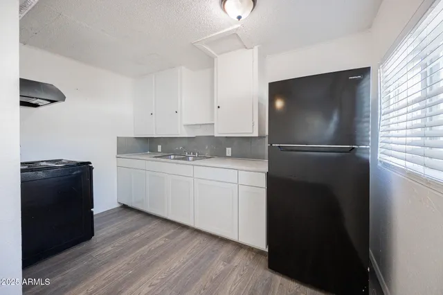 $1,095 | 2537 East Willetta Street, Unit 1, Phoenix, AZ 85008