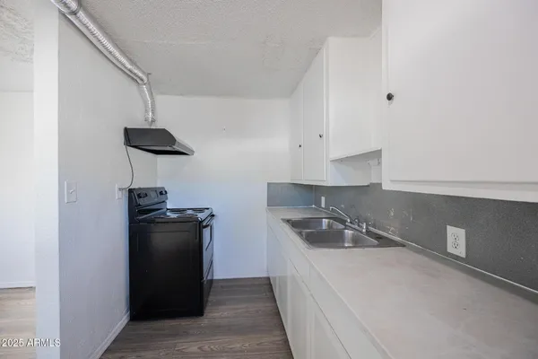 $995 | 2537 East Willetta Street, Unit 1, Phoenix, AZ 85008