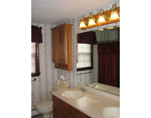 6 Brookfield Road Milford, MA 01757 - Photo 12 of 15 Gallery Image 12