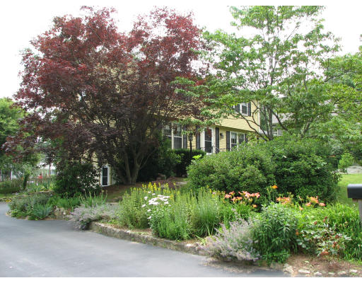 6 Brookfield Road Milford, MA 01757 - Photo 2 of 15 Gallery Image 2