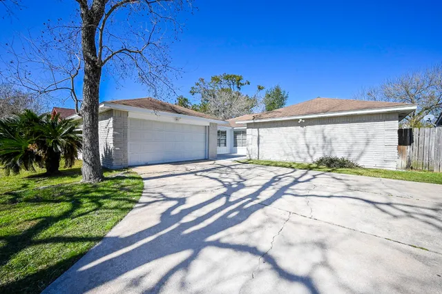 $229,000 | 14118 Bella Drive, Cypress, TX 77429