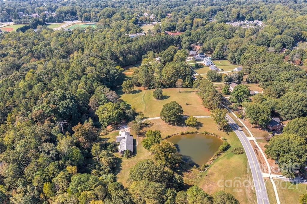 426 Boyce Road Charlotte, NC 28211 - Photo 7 of 15 Gallery Image 7