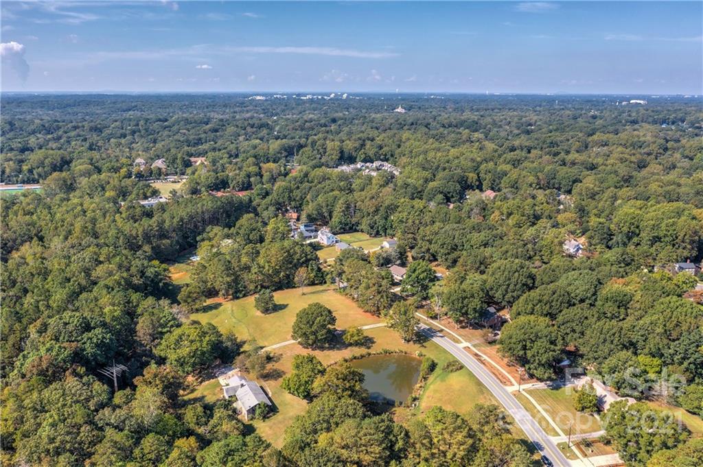 426 Boyce Road Charlotte, NC 28211 - Photo 9 of 15 Gallery Image 9